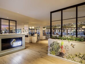 Daily buffet breakfast (AUD 42 per person)