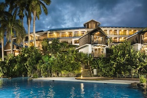 Fachada del alojamiento - Noche