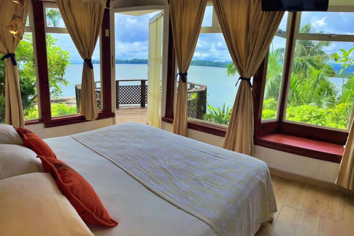 premium cabin | 1 bedroom, in-room safe, desk, free wifi