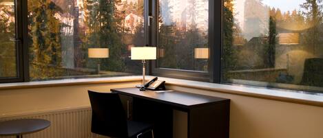 Flat-screen TV, pay movies