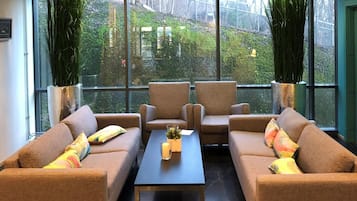 TV màn hình phẳng, các kênh phim phải trả tiền