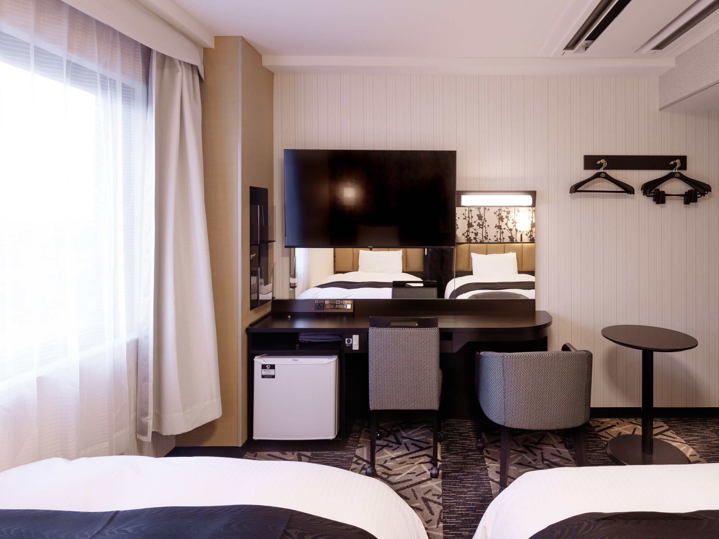 ผ้านวมขนเป็ด, โต๊ะทำงาน, ผ้าม่านกันแสง, Wi-Fi ฟรี