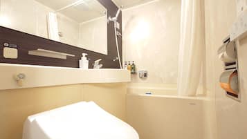 Combined shower/tub, deep soaking tub, free toiletries, hair dryer