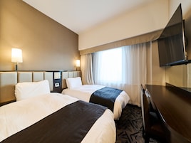 ตู้นิรภัยในห้องพัก, โต๊ะทำงาน, Wi-Fi ฟรี, ผ้าปูที่นอน