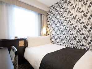 Down duvets, desk, soundproofing, free WiFi - APA Hotel Komatsu (Komatsu)