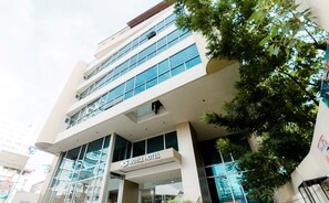 View from property - NS Royal Hotel -city Center Cebu (Cebu City)