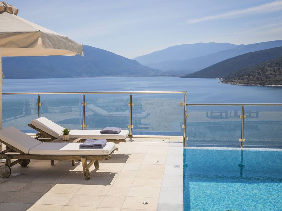 Villa, 1 Bedroom, Private Pool, Sea View | Premium bedding, in-room safe, individually decorated