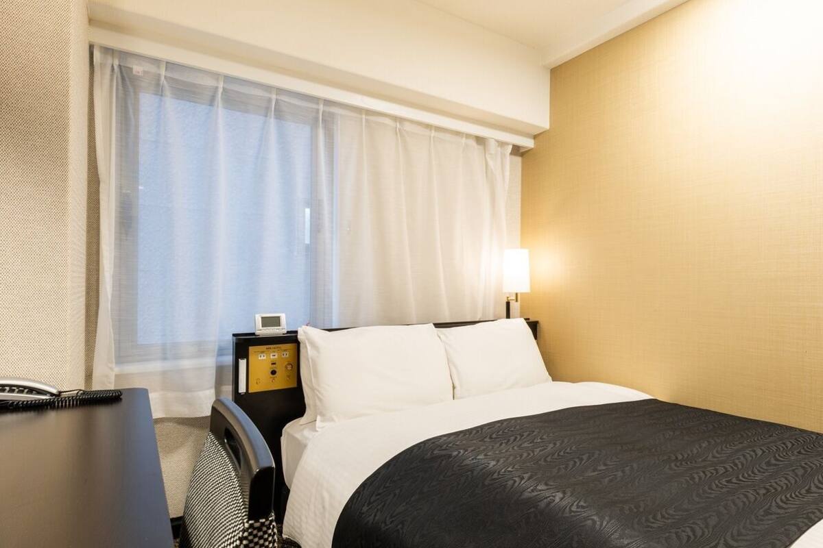 Ropa de cama de alta calidad, edredones de plumas, escritorio