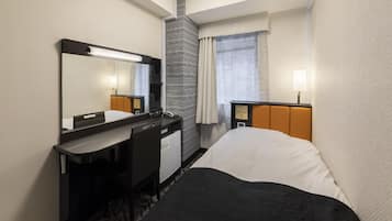 Ropa de cama de alta calidad, escritorio, wifi gratis y ropa de cama