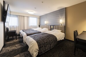 Premium bedding, desk, free WiFi, bed sheets - APA Hotel Kurashiki Ekimae (Kurashiki)