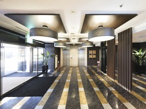 Lobby - APA Hotel Tottori Ekimae Minami (Tottori)
