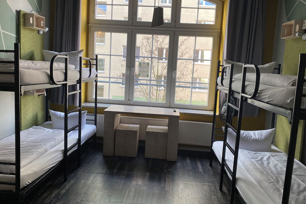 Decoración individual, mobiliario individual, sistema de insonorización