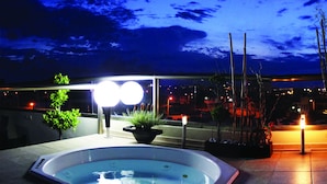 Outdoor spa tub - Maison Bamboo Hotel Boutique (Boca del Río)