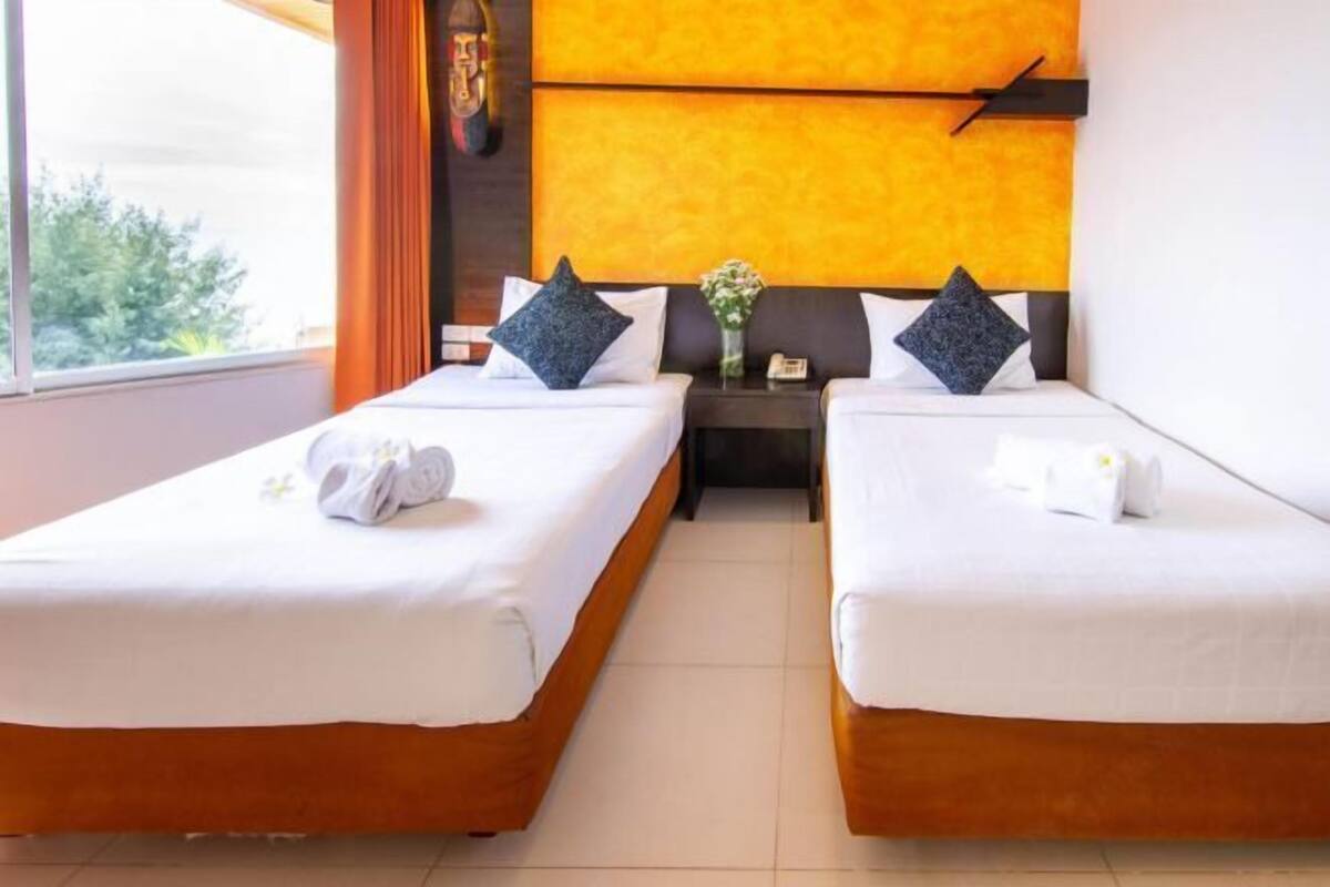 Ropa de cama de alta calidad, colchones con acolchado adicional, minibar