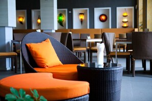 Breakfast, lunch and dinner served - FuramaXclusive Sandara Hua Hin (Cha-am)