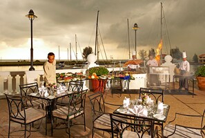 Dining - Avillion Admiral Cove (Port Dickson)