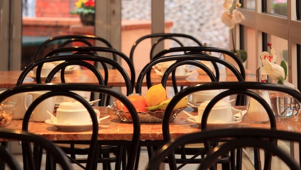 Daily buffet breakfast for a fee - Castellane (Toulouse)