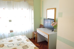 Doppelzimmer | Schreibtisch, kostenloses WLAN, Bettwäsche