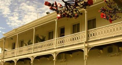 Denison Boutique Hotel