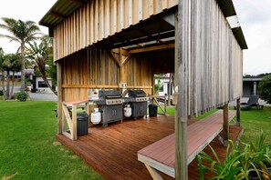 Exterior - Georges Bay Apartments (St Helens)