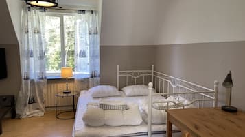 Standard Apartment, 1 Bedroom | Free WiFi