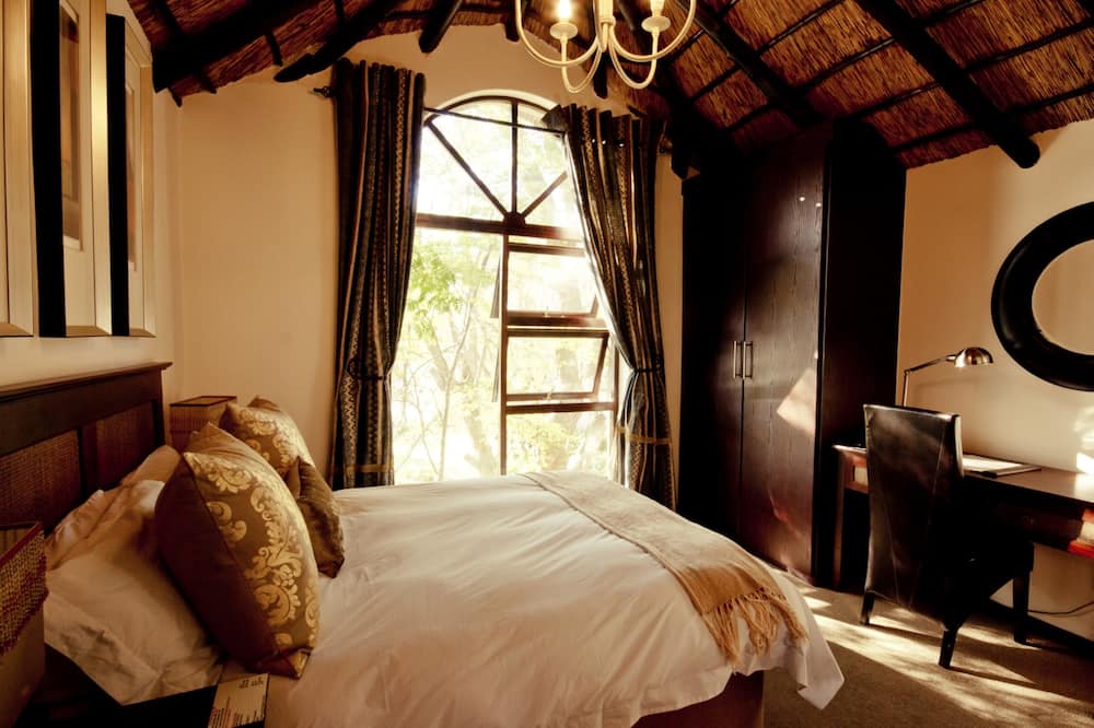 Lourie Lodge