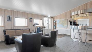 Coin salon dans le hall