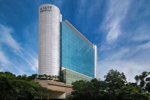 Exterior - Hyatt Regency Chennai (Chennai)