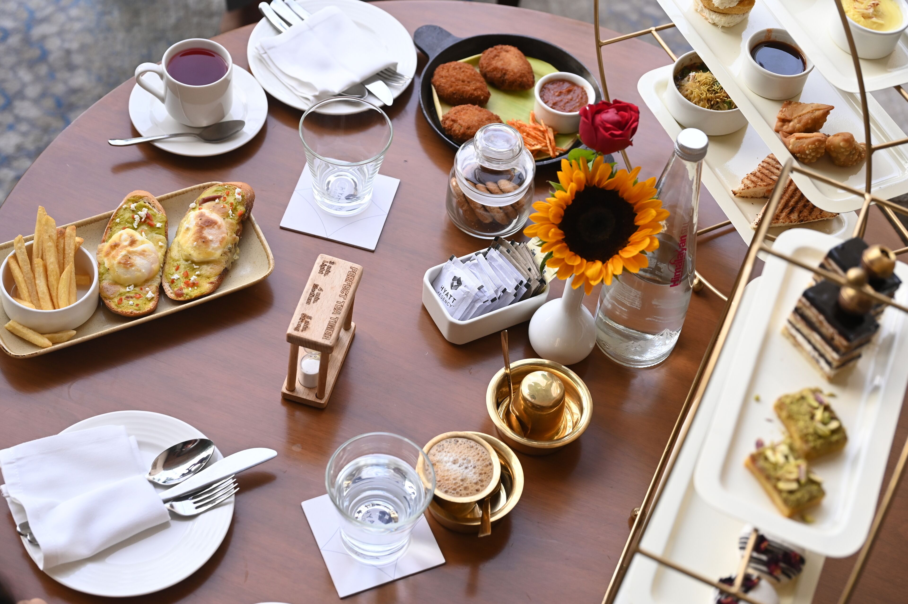 5 restaurantes; se sirven desayunos, almuerzos, cenas y brunches
