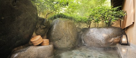 Japanese-Style Premium Suite with Open-Air Bath and Garden - Annex  | Bathroom | Free toiletries, hair dryer, slippers, bidet