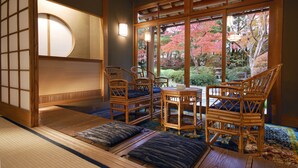 尊荣套房, 副楼 (Japanese Style,Open Air Bath w/Garden) | 客房景观