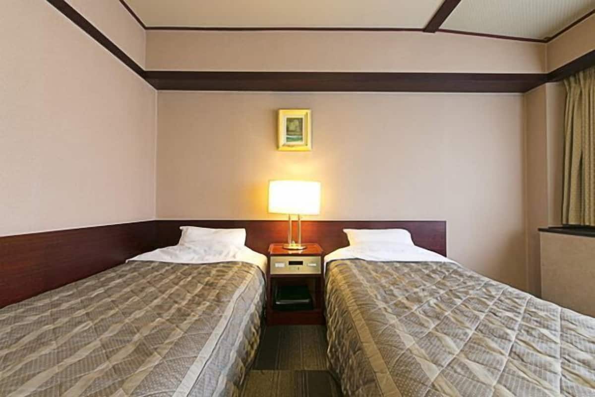 1 bedroom, in-room safe, desk, WiFi