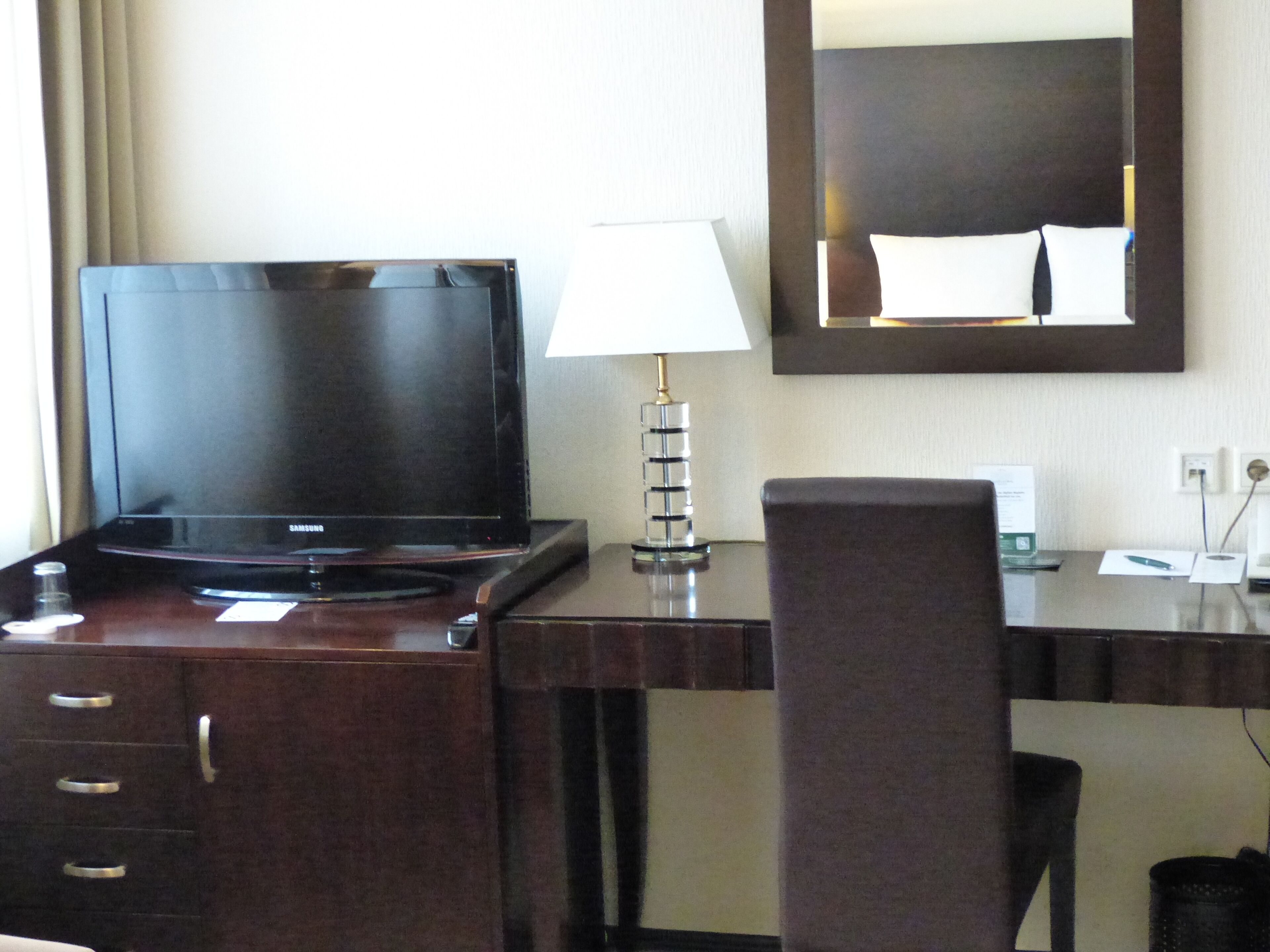 double room | television