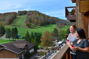 Mountain view - The Tamarack Club (Ellicottville)