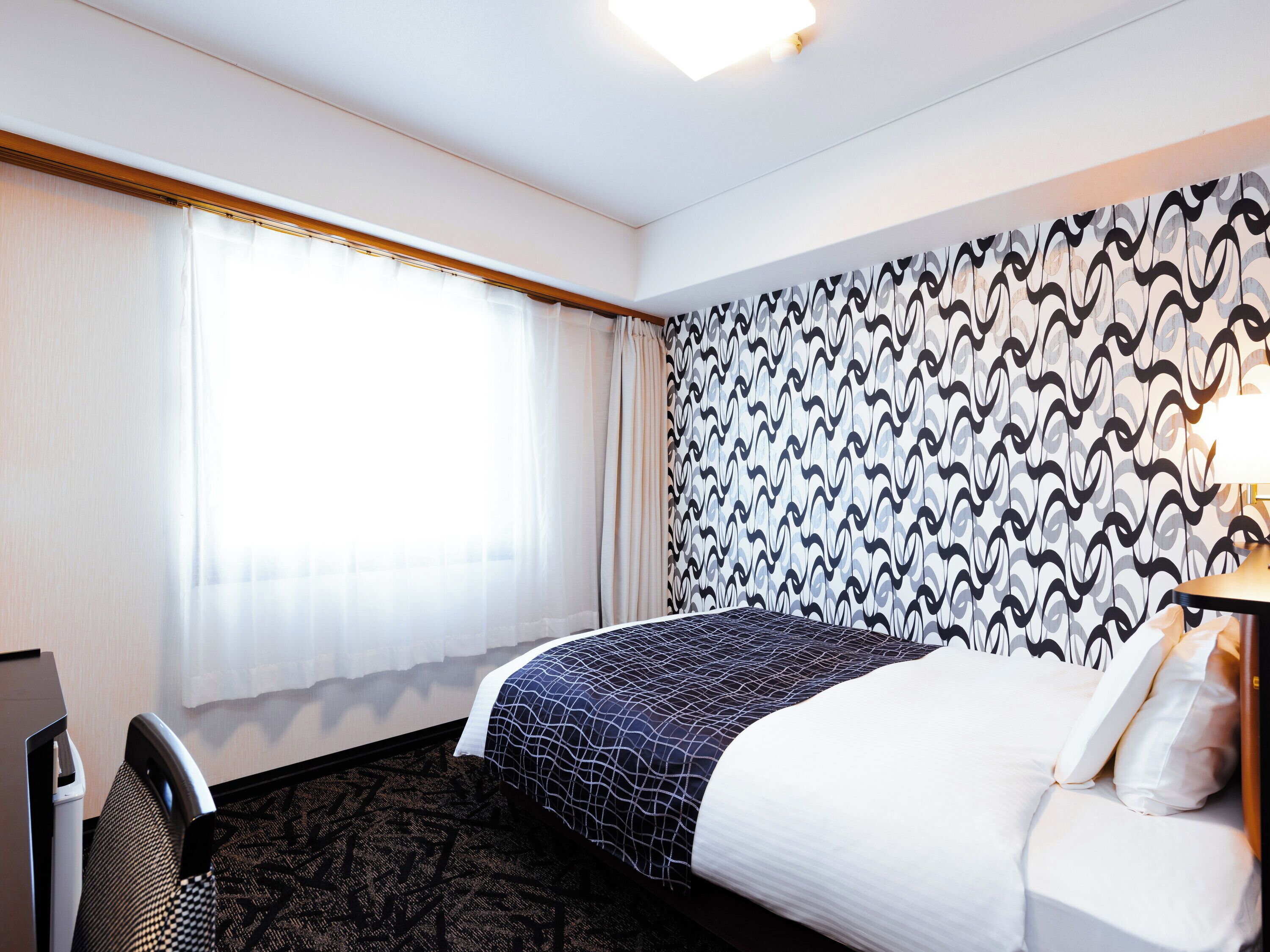 Desk, free WiFi, bed sheets