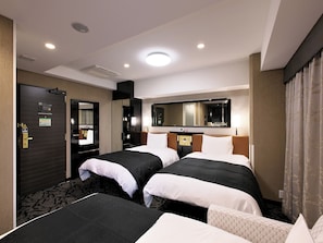Triple Room, Non Smoking (New Wing) | Desk, free WiFi, bed sheets