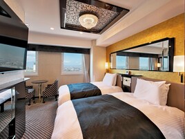 Deluxe Twin Room, Non Smoking (New Wing) | Desk, free WiFi, bed sheets