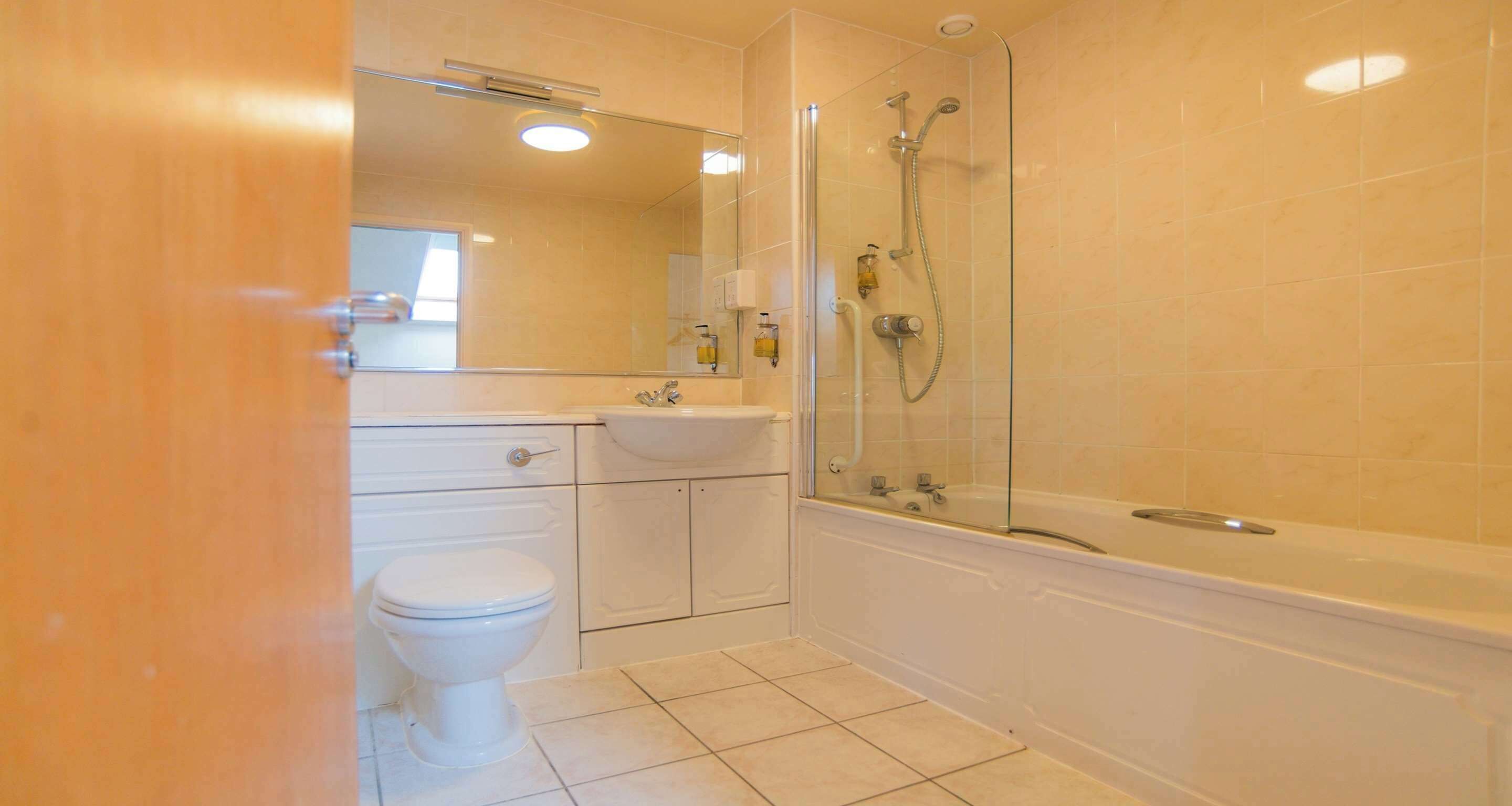 suite, 1 king bed, non smoking | 1 bedroom, egyptian cotton sheets, premium bedding, down duvets