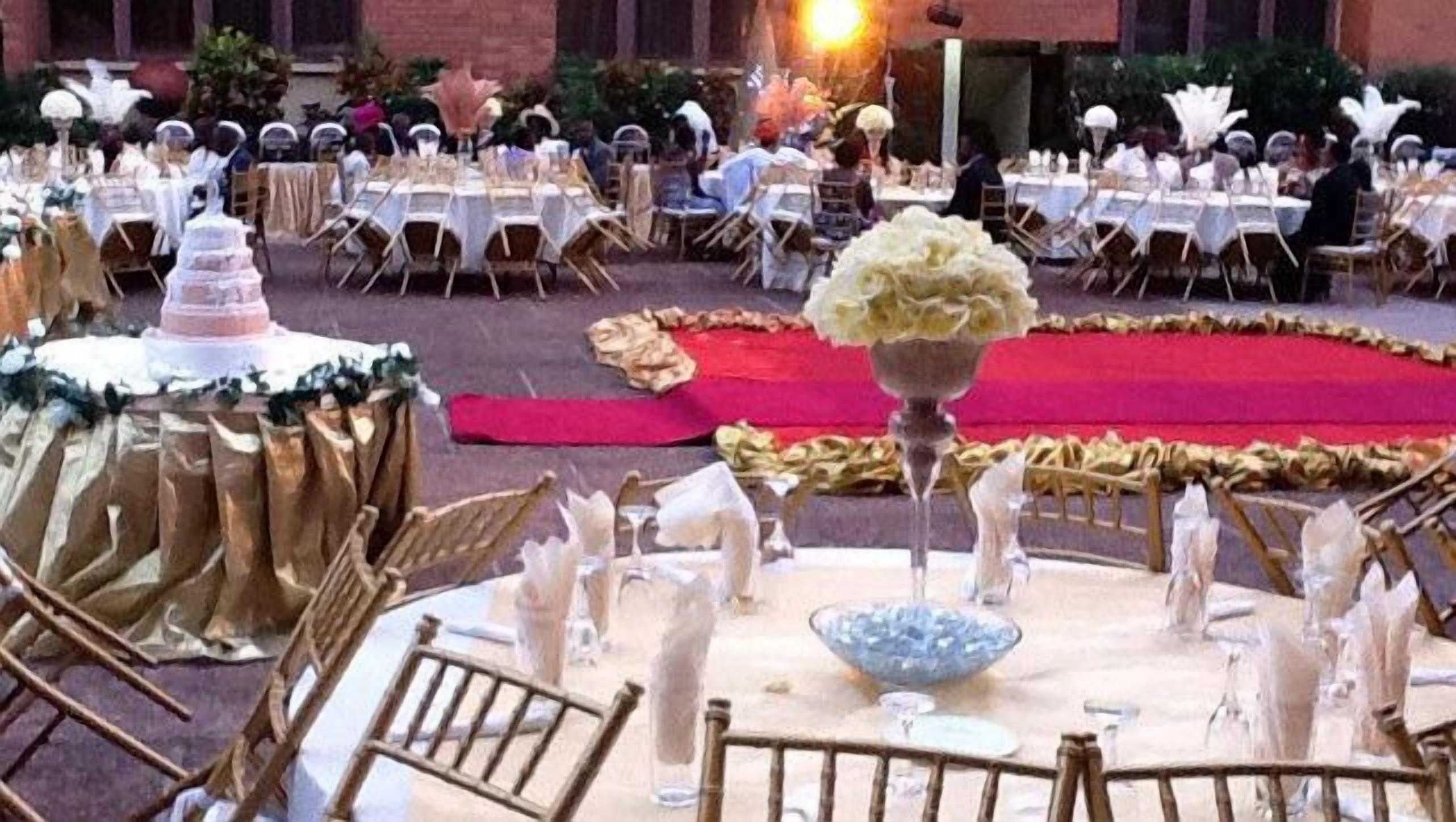 Photo - Coconut Grove Regency Hotel