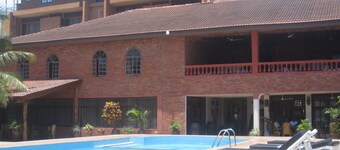 Coconut Grove Regency Hotel