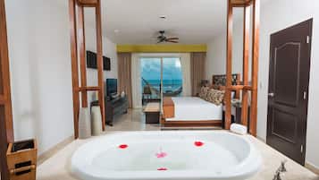 Three Bedroom Loft | Badezimmer | Regendusche, kostenlose Toilettenartikel, Haartrockner, BademÀntel