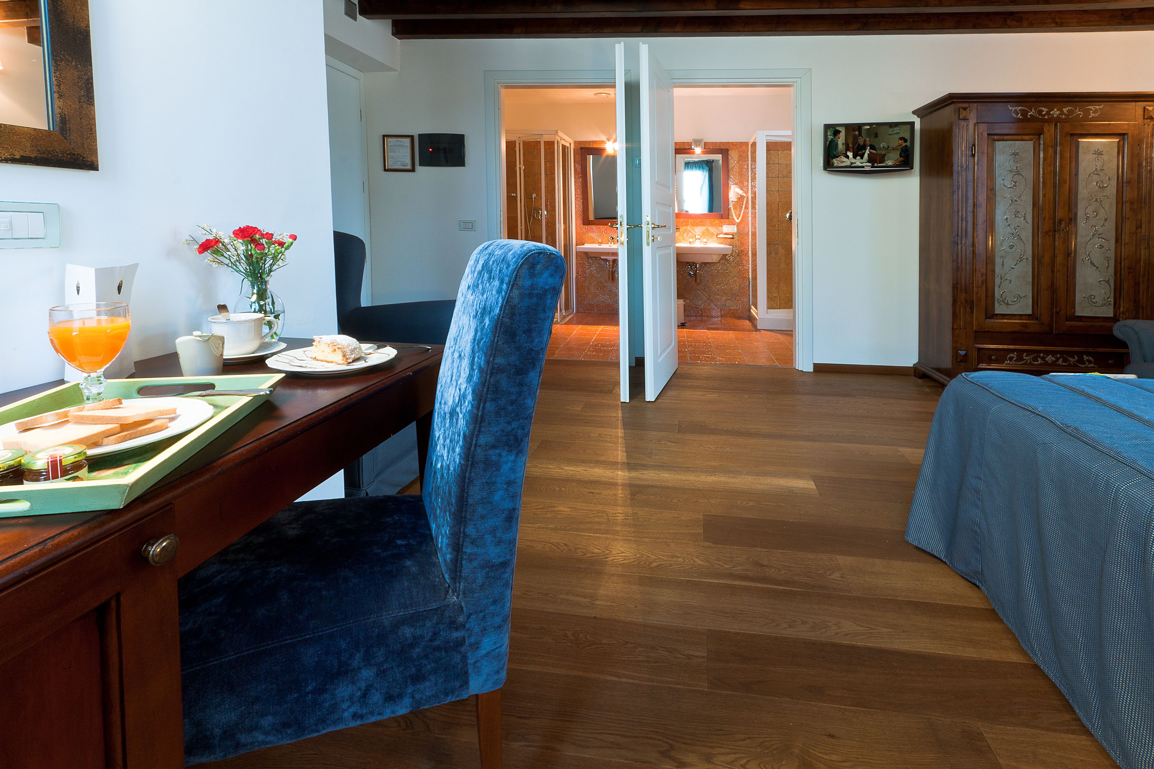 junior triple room, 1 queen bed with sofa bed, private bathroom | minibar, in-room safe, desk, soundproofing