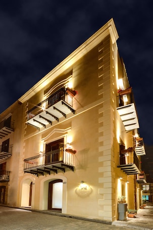 Front of property - evening/night