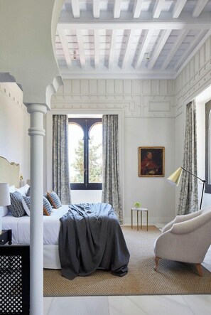 迷你吧、客房内保险箱 、特色装修、特色家居