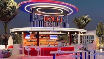 2 bars/lounges, lobby lounge, rooftop bar