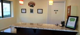 Jamestown Railtown Motel