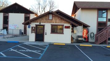 Entrada al alojamiento