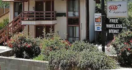 Jamestown Railtown Motel