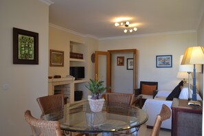 Appartement Standard, 1 chambre | Restauration dans la chambre