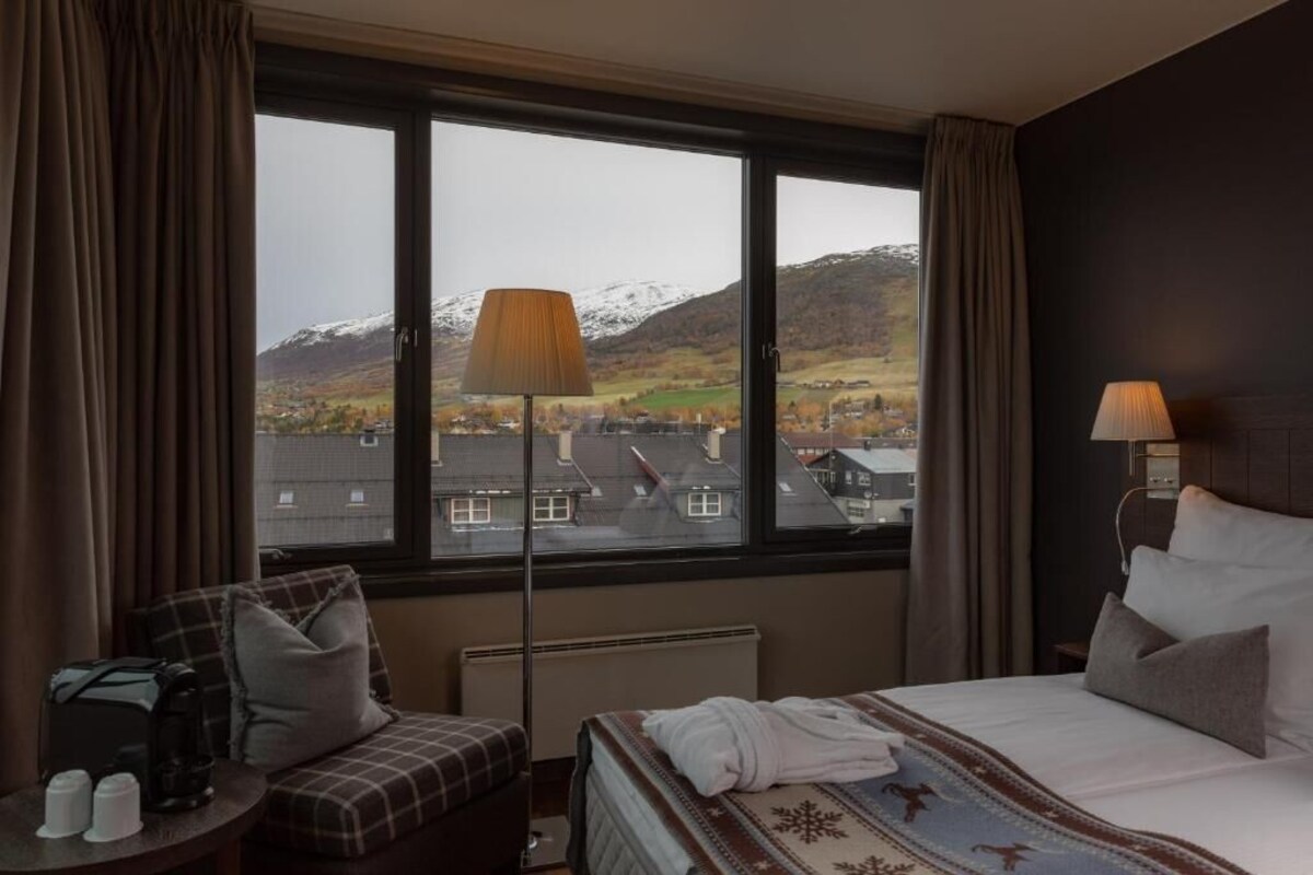 Premium bedding, Select Comfort beds, desk, laptop workspace